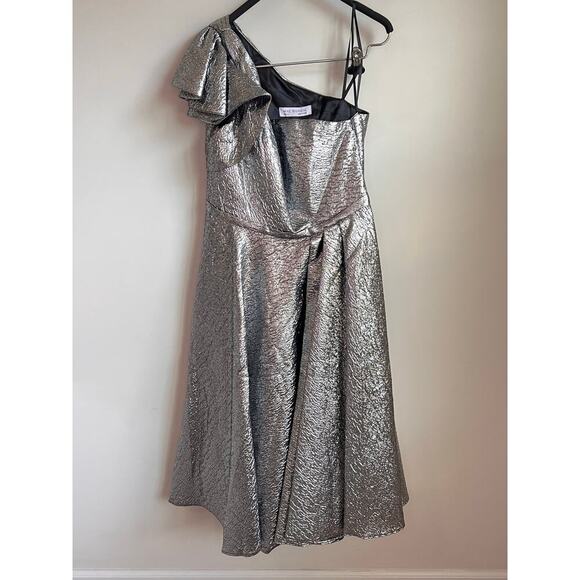 Mac Duggal One Shoulder Bow Midi Metallic Fit & Flare Dress Silver Womens 10 NWT - Picture 9 of 11